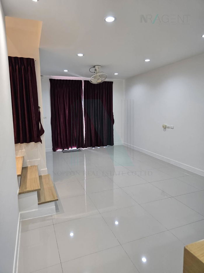 picture 🚩 For Sell Town house NIRUN VILLE 55 SRINAKARIN 2-story 3 bedroom 2 bathroom - 2/8