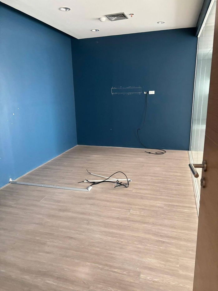 picture For rent, office space, potential location, convenient travel, suitable for all sizes of businesses. Line ID: @951qfbfi - 6/16