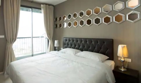 FOR RENT :  E80411 :( Rhythm Sukhumvit 44/1 )