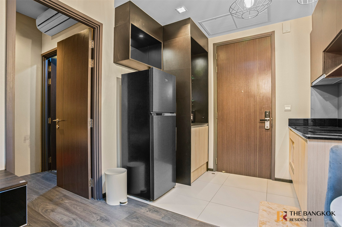 picture Edge Sukhumvit 23 Live the Luxury Style in a High-potential Location near BTS Asok - 2/9