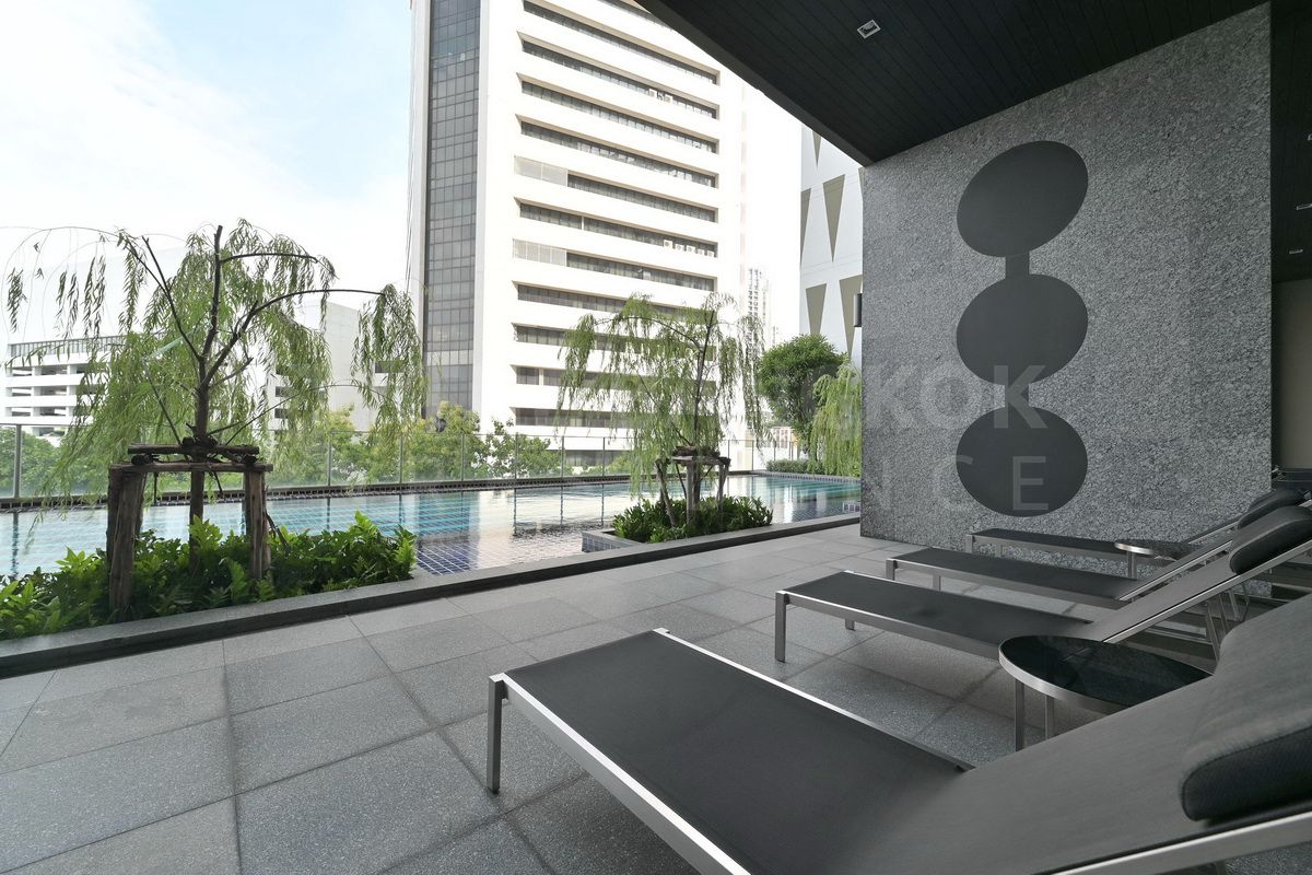 picture Noble Revolve Ratchada 2 Live the Luxury Style in a High-potential Location near MRT Cultural Center of Thailand Station - 4/9