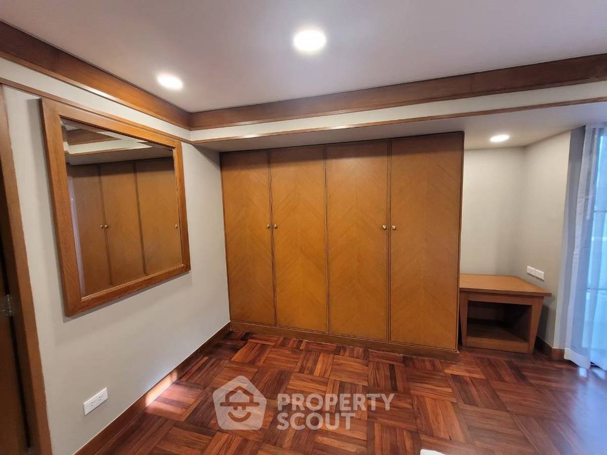 picture 2-BR Condo at United Tower Thong Lor near BTS Thong Lor (ID 2080024) - 16/23