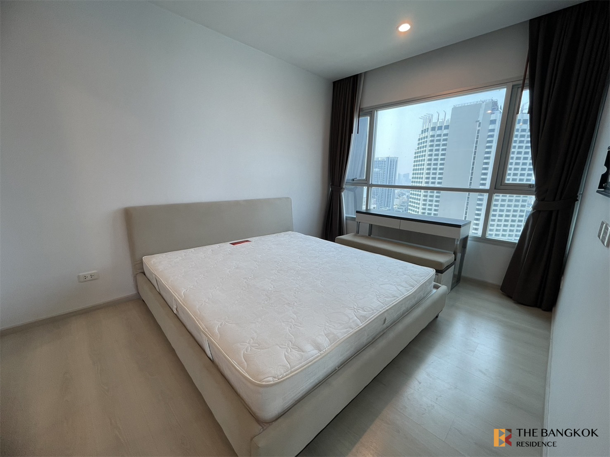 picture Life Ratchadapisek Ultimate Luxury Lifestyle with Convenience near MRT Huai Khwang Station - 3/10