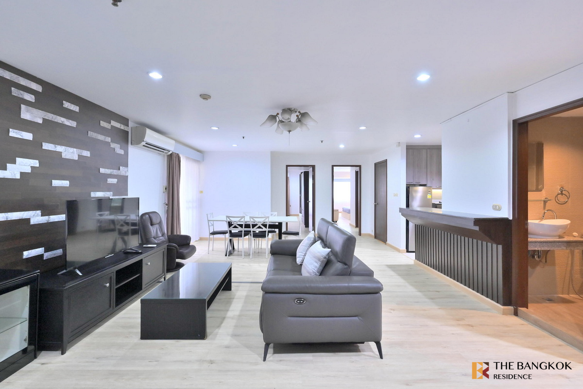 รูป ใช้ชีวิตสไตล์ Luxury บนทำเลศักยภาพ บ้านสวนเพชร ใกล้ BTS สถานีพร้อมพงษ์ - รูปที่ 4/10