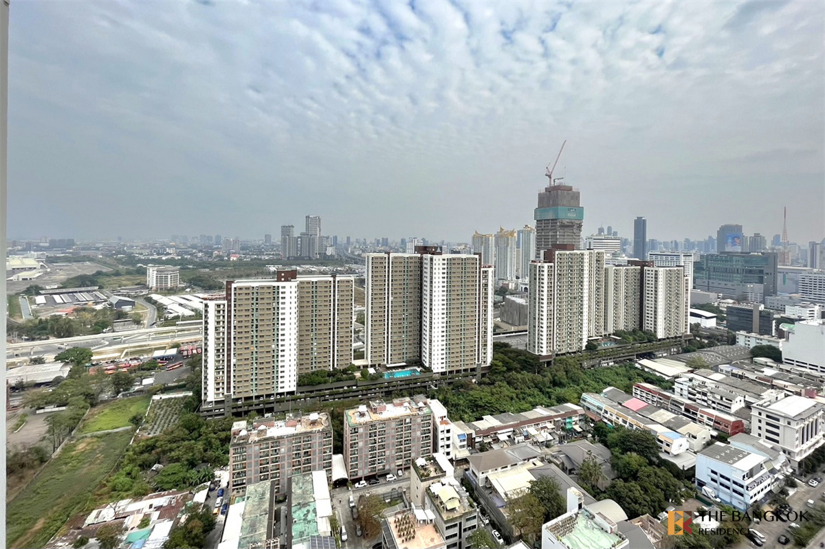 picture Belle Grand Rama 9 near MRT Rama 9 Station Luxurious Design, Elevated Atmosphere - 5/9