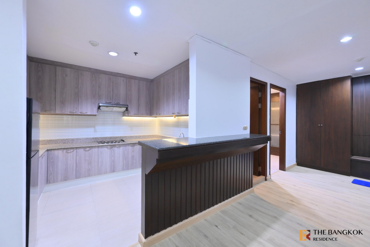 รูป ใช้ชีวิตสไตล์ Luxury บนทำเลศักยภาพ บ้านสวนเพชร ใกล้ BTS สถานีพร้อมพงษ์ - รูปที่ 3/10
