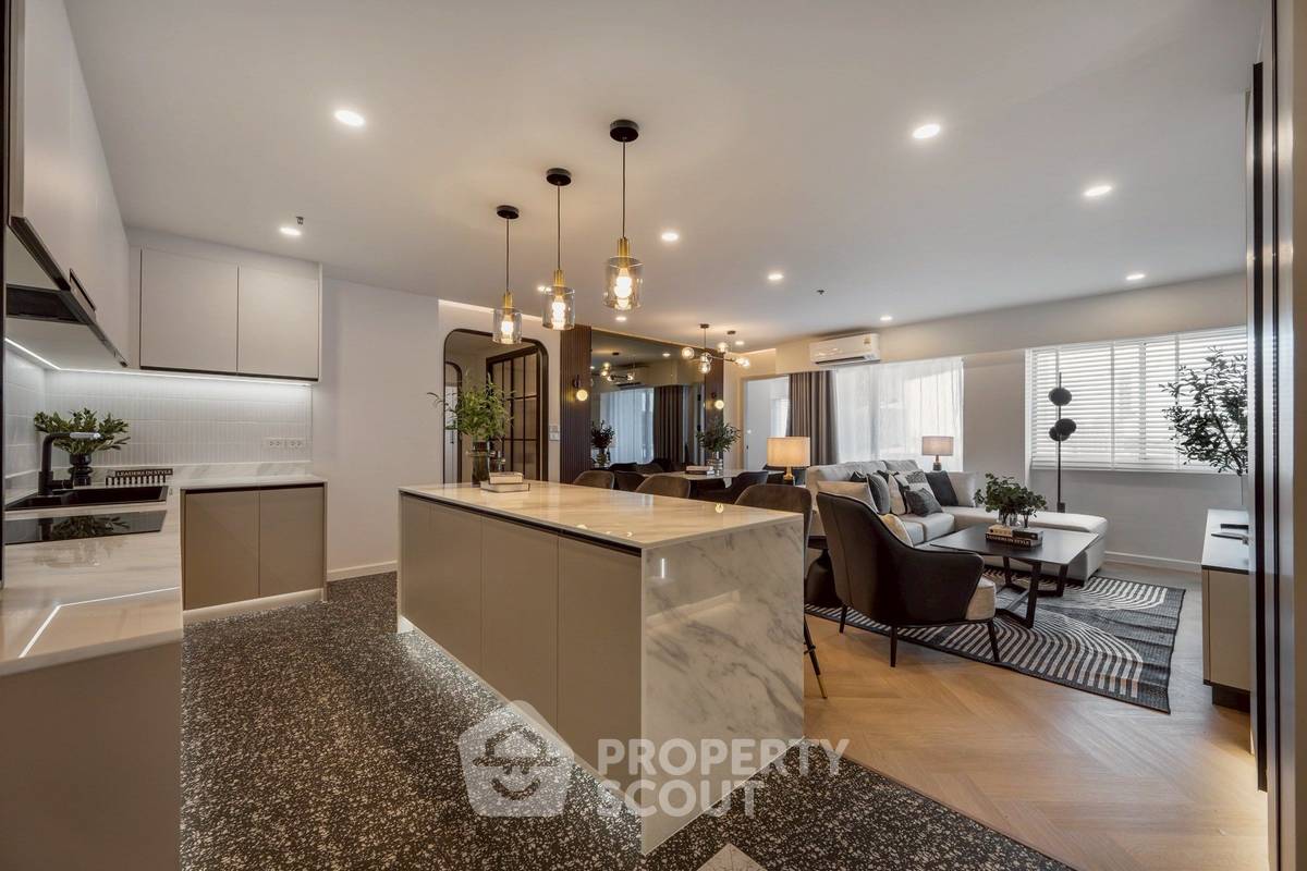picture 4-BR Condo at The Executive Regent in Chong Nonsi (ID 2209163) - 9/22