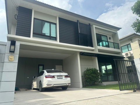 ขายบ้านเดี่ยว 56.5 ตรว. 190 ตรม. 4 ห้องนอน Centro บางนา กม 7 หลังเมกะบางนา อ.บางพลี สมุทรปราการ
