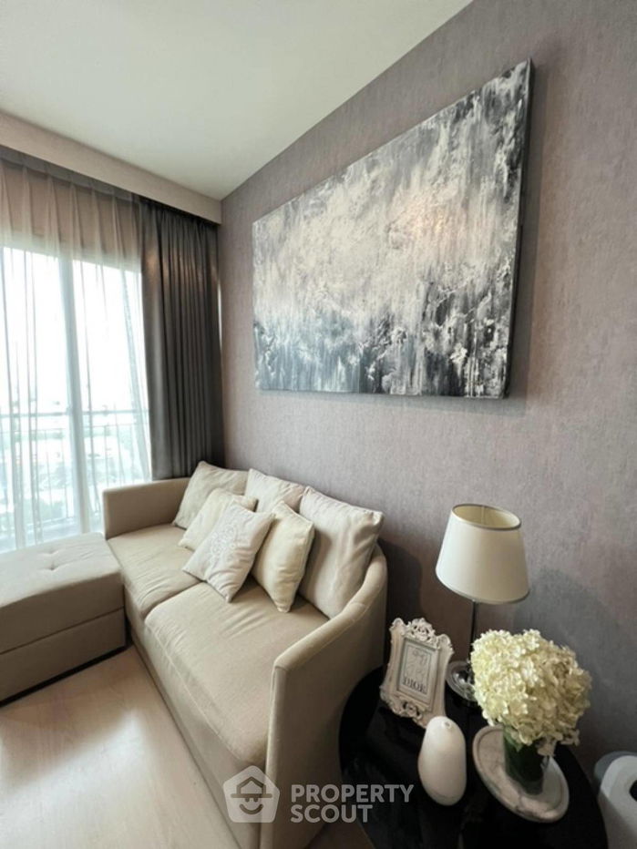 picture 2-BR Condo at Life Ratchadapisek near MRT Huai Khwang (ID 1541819) - 3/12