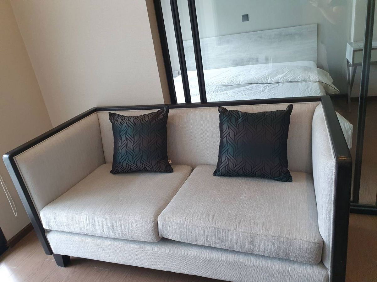 picture #S4119 For Rent Na Vara Residence Langsuan - 5/12