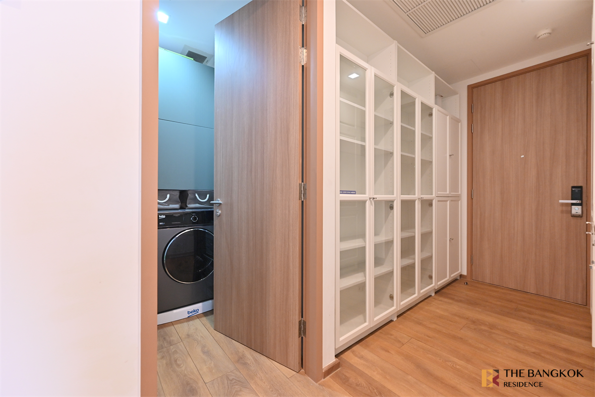 picture Ultimate Luxury Condo in Business District Noble BE33 - 4/10