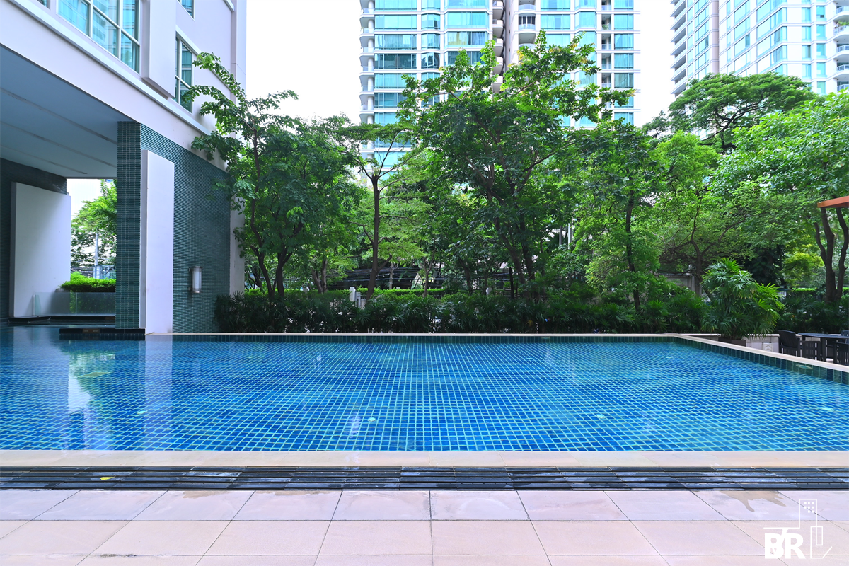 picture Ultimate Luxury Lifestyle with Convenience The Address Chidlom - 2/9