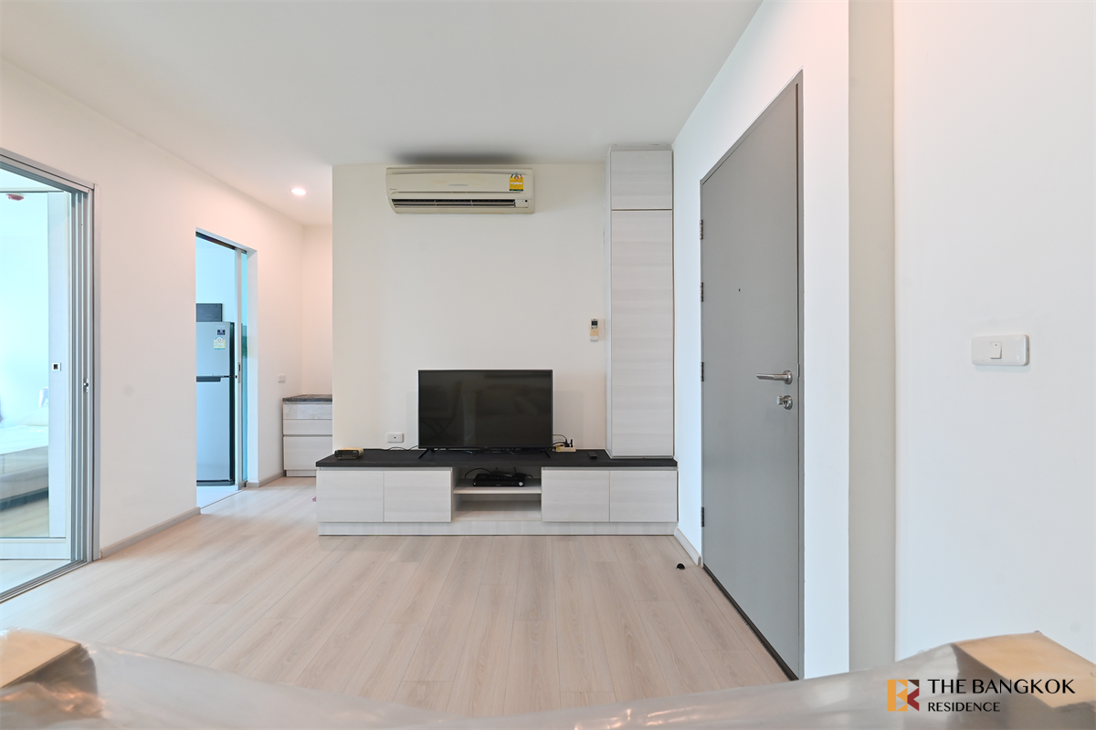 picture Life Ratchadapisek near MRT Huai Khwang Station The Privilege of Luxury in an Economic Hub Location - 8/10