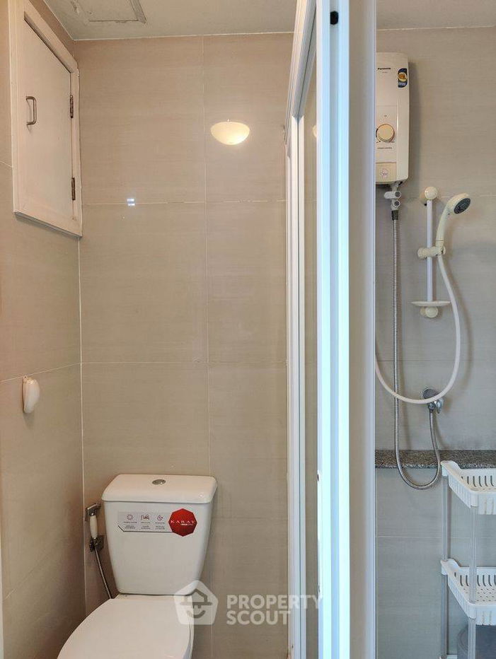 picture 1-BR Condo at Happy Condo Ratchada 18 near MRT Huai Khwang (ID 731259) - 4/10