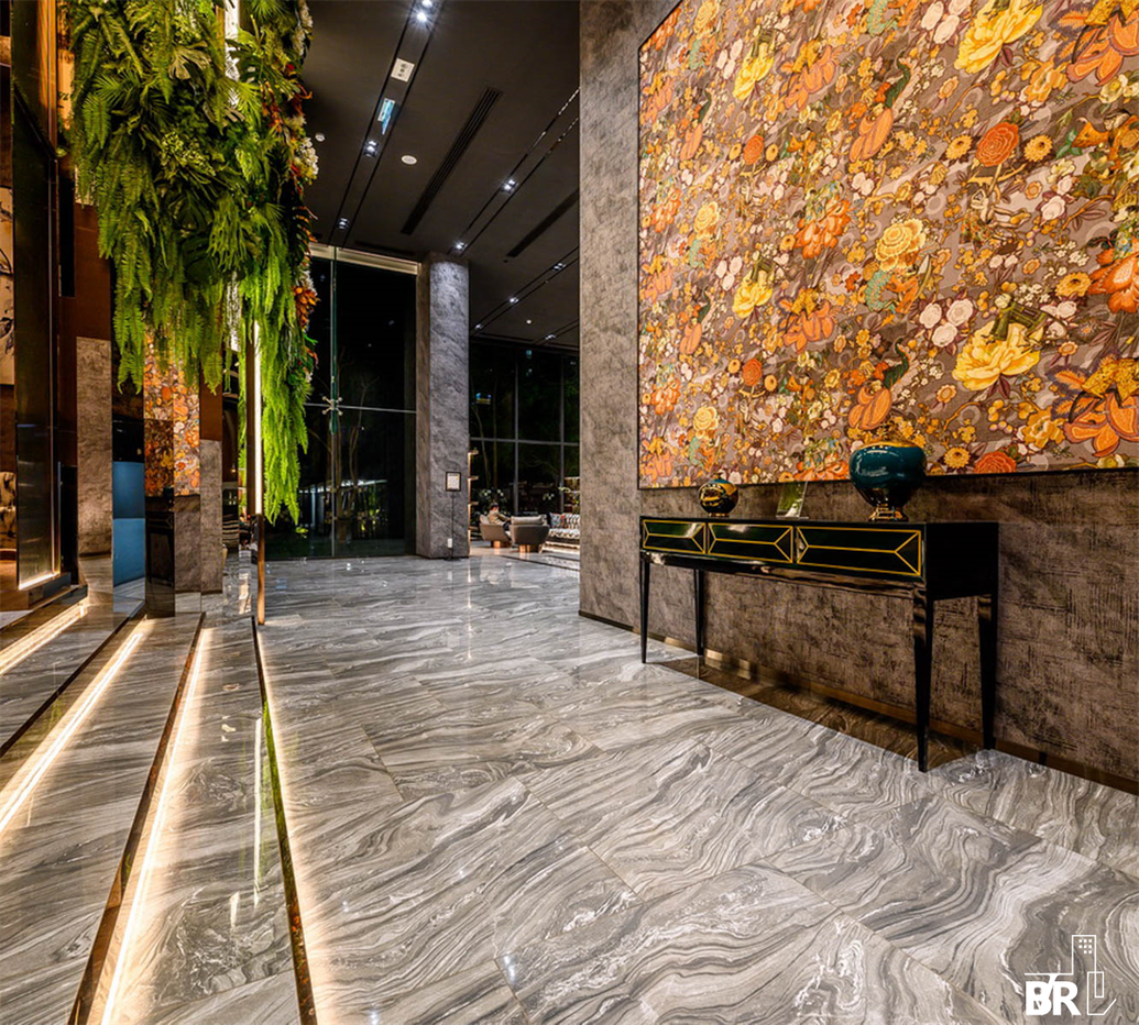 picture Life Asoke Hype  Ultimate Luxury Condo in Business District - 1/9