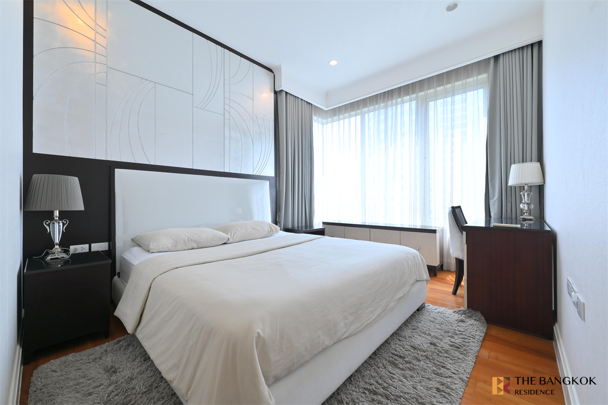 picture Q Langsuan near BTS Ratchadamri The Privilege of Luxury in an Economic Hub Location - 2/10