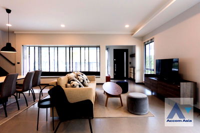 เช่าทาวน์โฮม MRT ศรีลาซาล : 🔼🔽 AccomA 📩  3 BR Townhouse @Vive Bangna km.7 (AA41697)