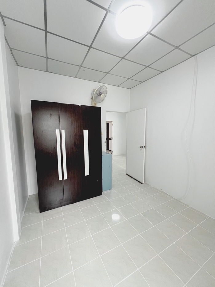 picture House for Rent – Corner Unit at Tharnthong Village - 23/34