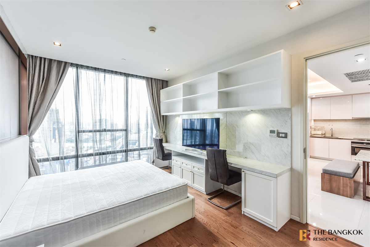 รูป คอนโด Luxury ทำเลใจกลางเมือง เดอะ แบงค็อค สาทร ใกล้ BTS สถานีสุรศักดิ์ - รูปที่ 2/10