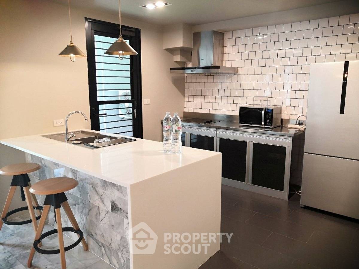 picture 4-BR Condo at Lily House Mansion near MRT Phetchaburi (ID 666419) - 16/18