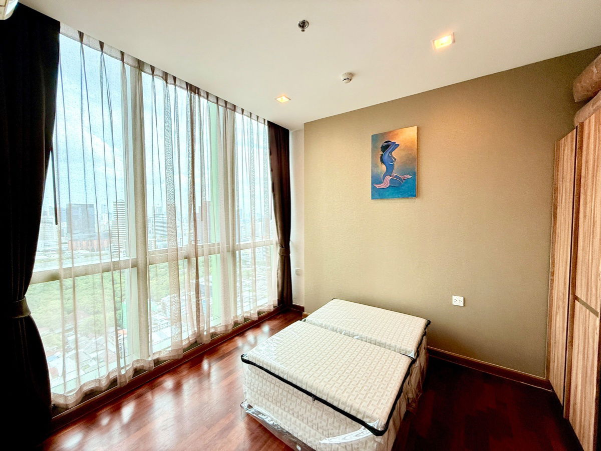 picture For Rent " 𝐖𝐢𝐬𝐡 𝐒𝐢𝐠𝐧𝐚𝐭𝐮𝐫𝐞 𝐌𝐢𝐝𝐭𝐨𝐰𝐧 𝐒𝐢𝐚𝐦 " Near BTS-Ratchathewi Size 35 Sq.m. Floor 33  - 1/16