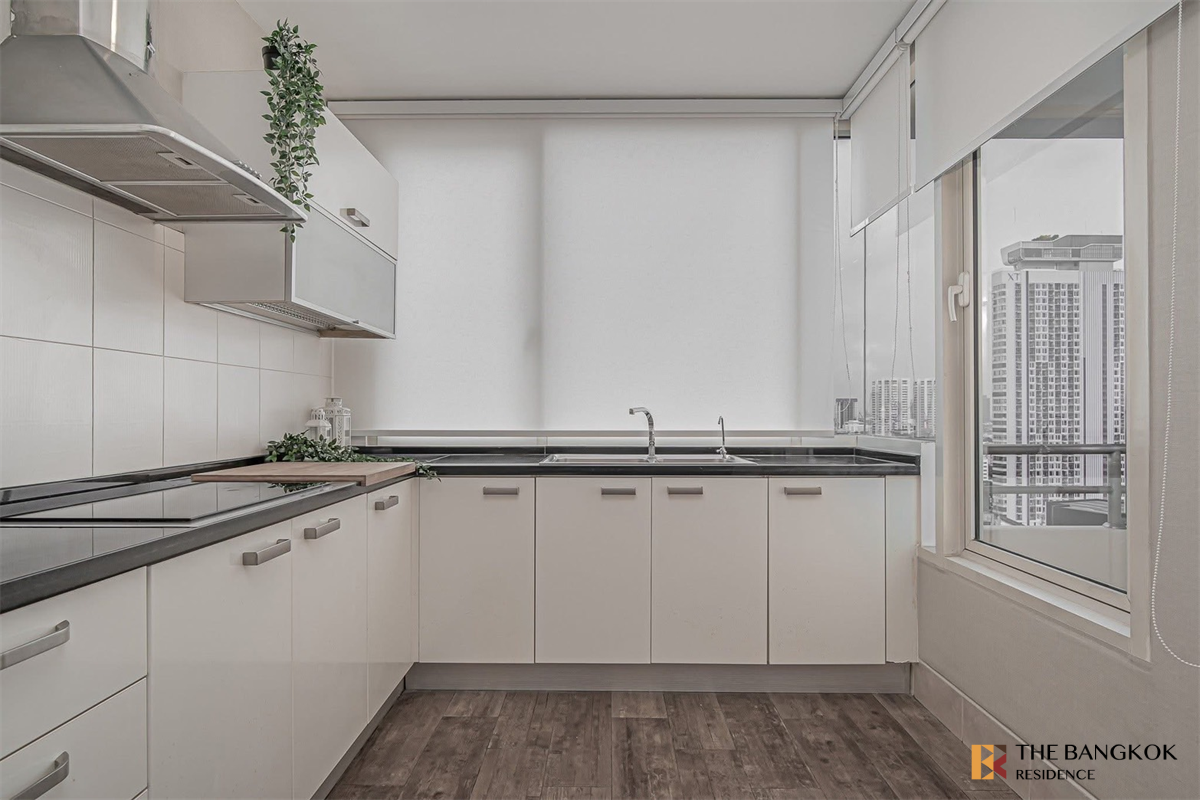 picture Hampton Thonglor 10  Luxury Condo in Central City Location - 7/10