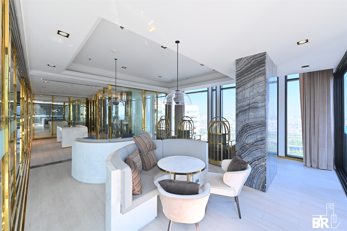 picture Life One Wireless  Luxury Unit, Ready for You Without the Wait - 7/9