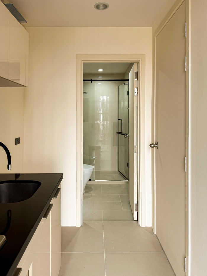 picture Condo for sale Fuse Sathorn–Taksin near BTS Chong Nonsi 2,500,000 baht Property code: SL059 - 6/11