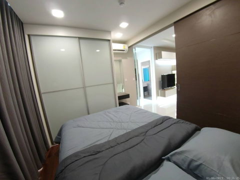 FOR RENT  :  E050107 :   ( The Metropolis )