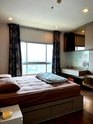 Condos for sale วิทยาลัยเซนต์หลุยส์ : For Sale Condo Q House Condo Sathorn  (S15-34429)