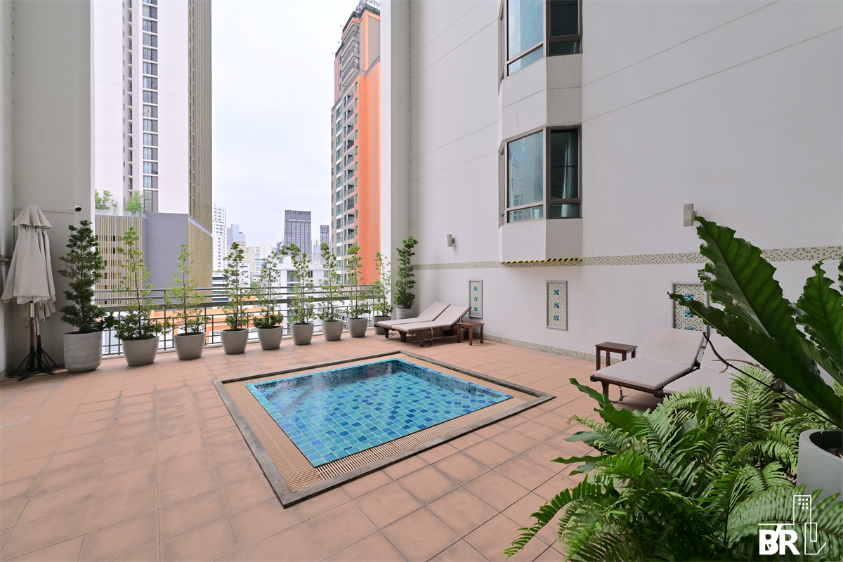 picture Royal Castle Sukhumvit Luxuriously Elevated Unit near BTS Phrom Phong - 9/9