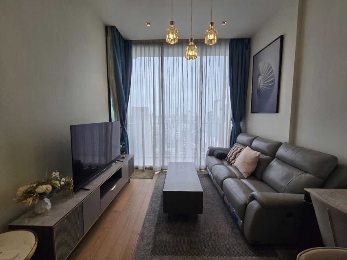 picture Renting 28 Chidlom 1 bed high floor unblocked view - 1/6