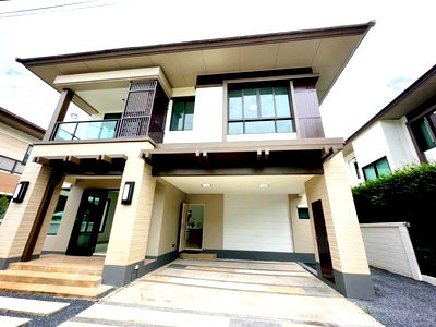 Houses for sale Big C Foodplace Sukhaphiban 5 : Best Deal! 2-Storey House at Setthasiri Watcharaphon – 54.6 sq.w.