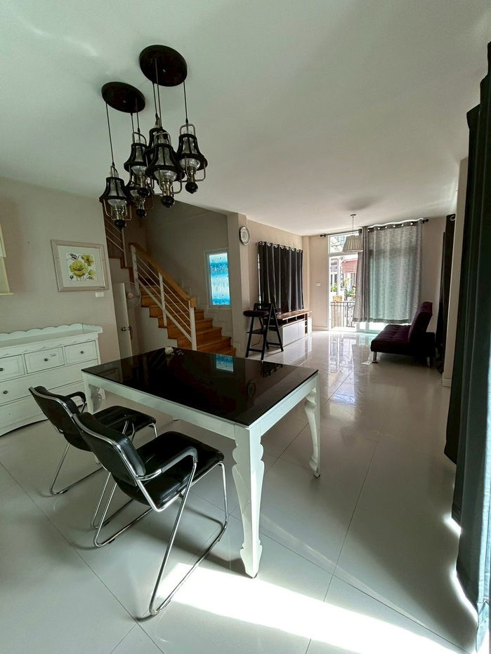 รูป ให้เช่าบ้านเดี่ยว รสาแมกซ์วิลล์ พหลโยธิน 73 3 ห้องนอน 2 ห้องน้ำ พร้อมแอร์ 4 ตัว ทำเลดี ใกล้สถานีรถไฟฟ้าสีเขียว "คปอ."บ้านสภาพดี  - รูปที่ 2/14