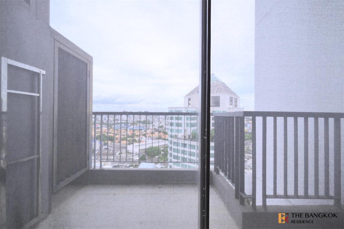 picture RHYTHM Sukhumvit 44/1 near BTS Phra Khanong Luxuriously Elevated Unit - 3/10