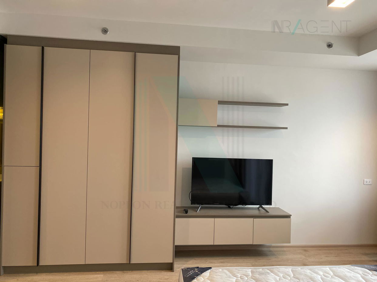 picture 📌 For Sell Condo IDEO SATHORN - WONGWIAN YAI Building 1, Floor 17,Studio, Room size 28 sqm - 1/8