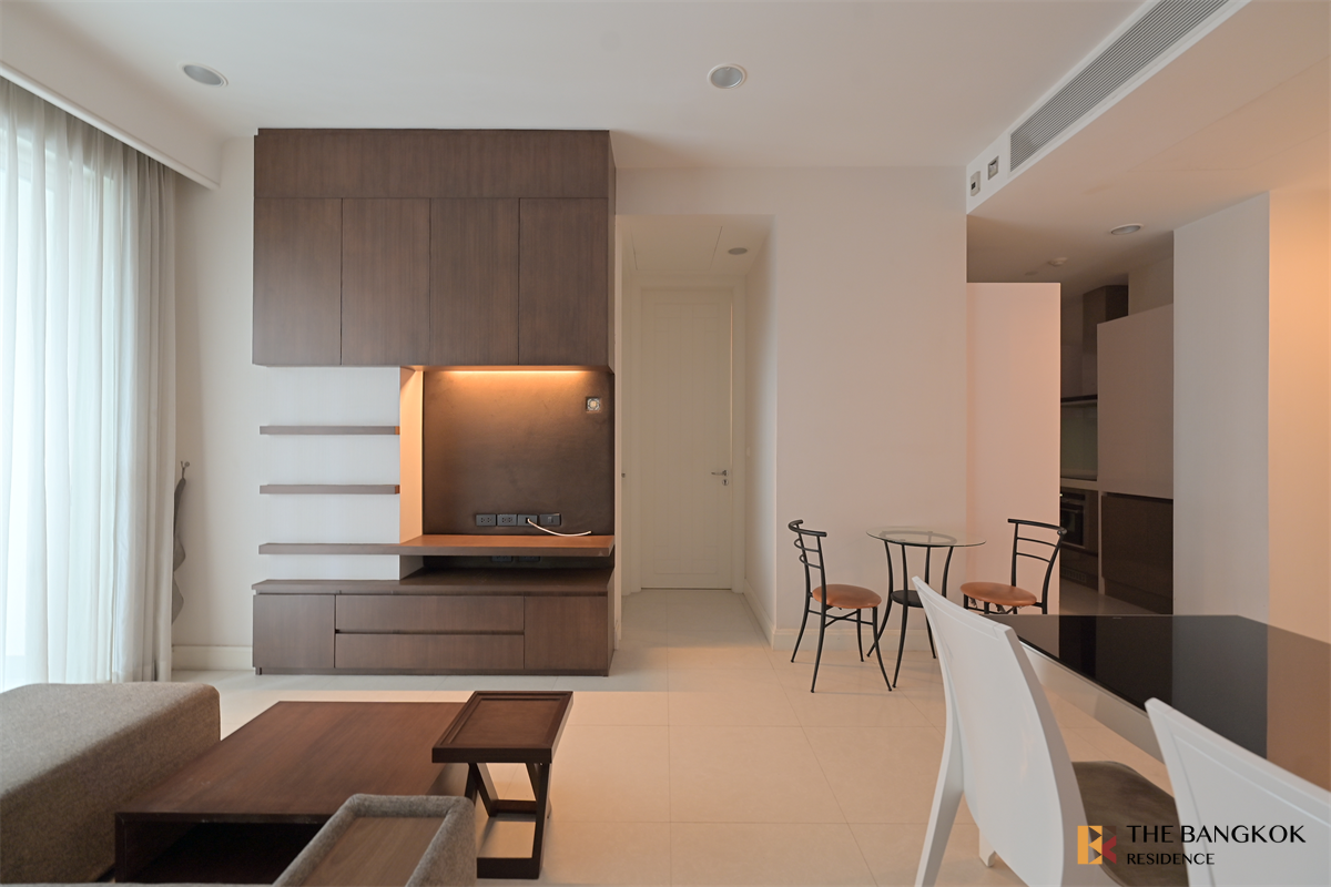 picture Ultimate Luxury Lifestyle with Convenience Q Langsuan near BTS Ratchadamri - 7/10