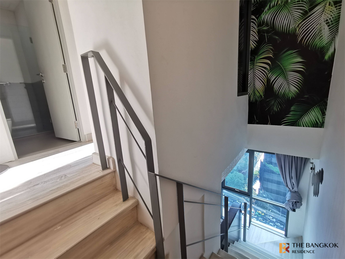 picture Luxuriously Elevated Unit Ideo Mobi Rama 9 near MRT Rama 9 Station - 6/9