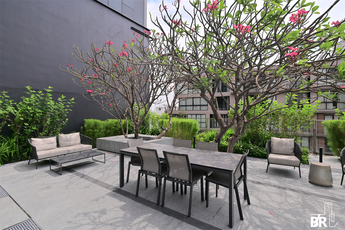 picture Ultimate Luxury Condo in Business District The Met - 5/9