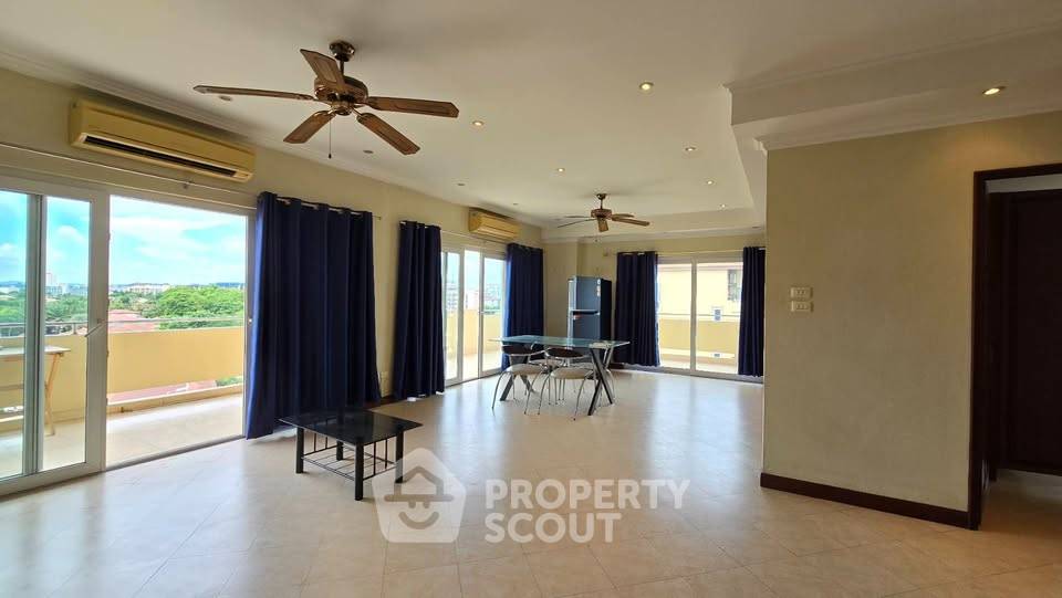 picture 2-BR Condo at View Talay 3 close to Phratamnak (ID 2208694) - 17/20