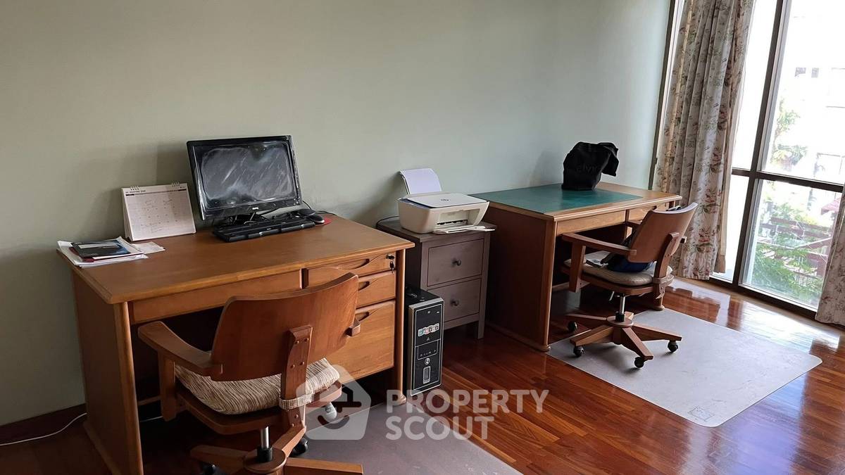 รูป ทาวน์เฮาท์ 4-ห้องนอน ใน ช่องนนทรี (ID 2204276) - รูปที่ 8/12