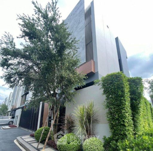 บ้าน 4-ห้องนอน ที่ บูก้าน กรุงเทพกรีฑา ใน หัวหมาก (ID 1788515)