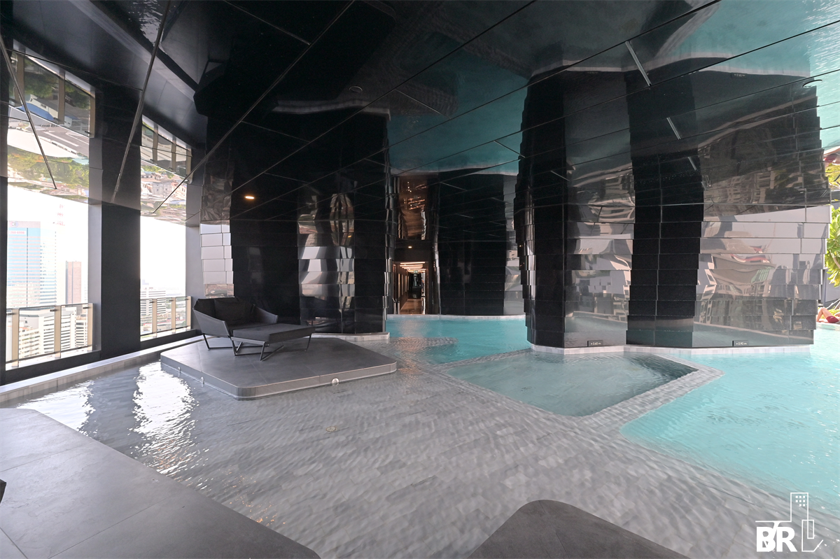 picture Luxury Condo in Central City Location IDEO Q Sukhumvit 36 near BTS Thong Lo - 2/9