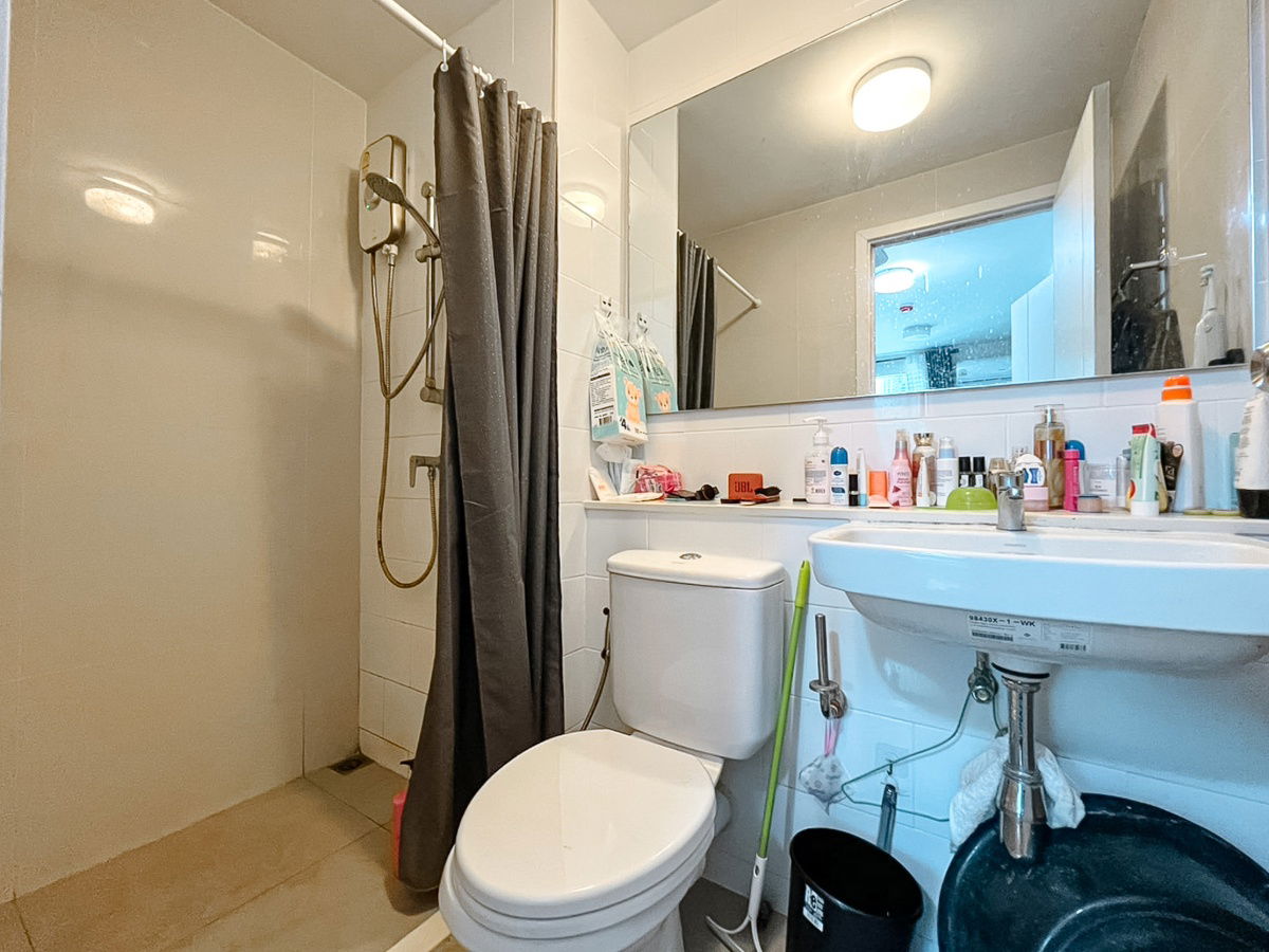 picture Sale condo Near the Mall Bangkapi, only 1.54MB. The corner is not attached to anyone. Quiet. Good location and convenient.  - 5/9