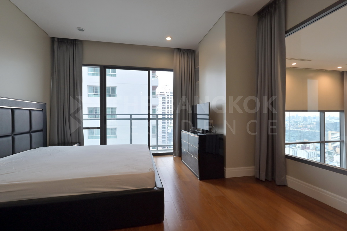 รูป ไบร์ท สุขุมวิท 24 หรูหราเหนือระดับกับยูนิตสุด Luxury - รูปที่ 4/10