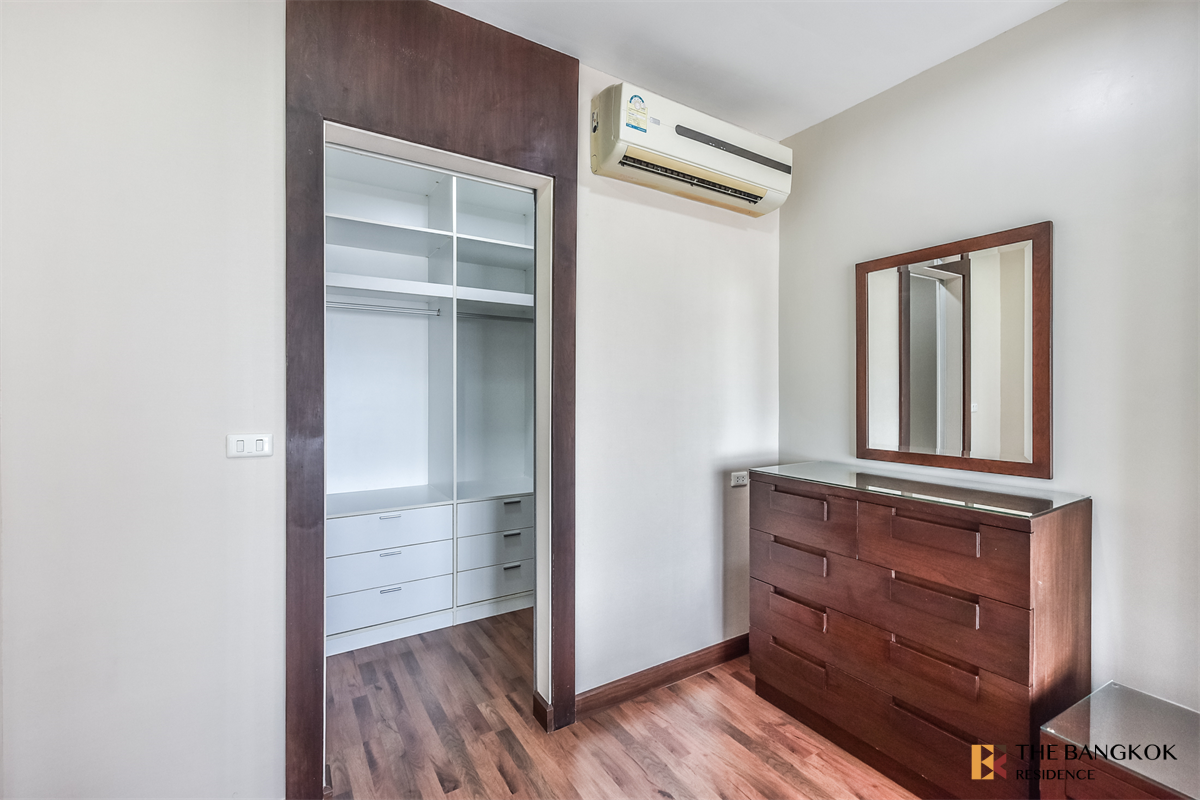 picture Q House Condo Sathorn near BTS Krung Thonburi Ultimate Luxury Lifestyle with Convenience - 5/10