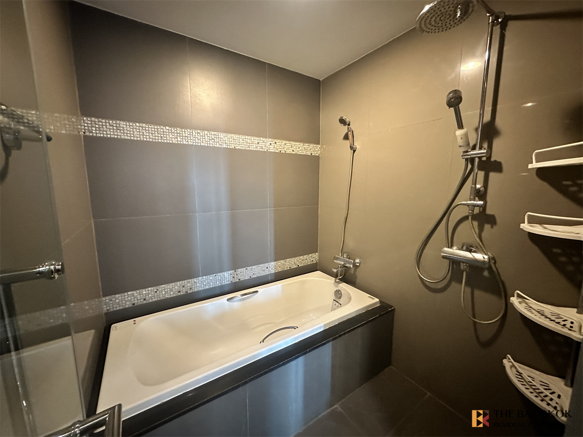 รูป เดอะ เครสท์ สุขุมวิท 34 คอนโด Luxury พร้อมอยู่บนทำเลที่ดีที่สุด ใกล้ BTS สถานีทองหล่อ - รูปที่ 9/10