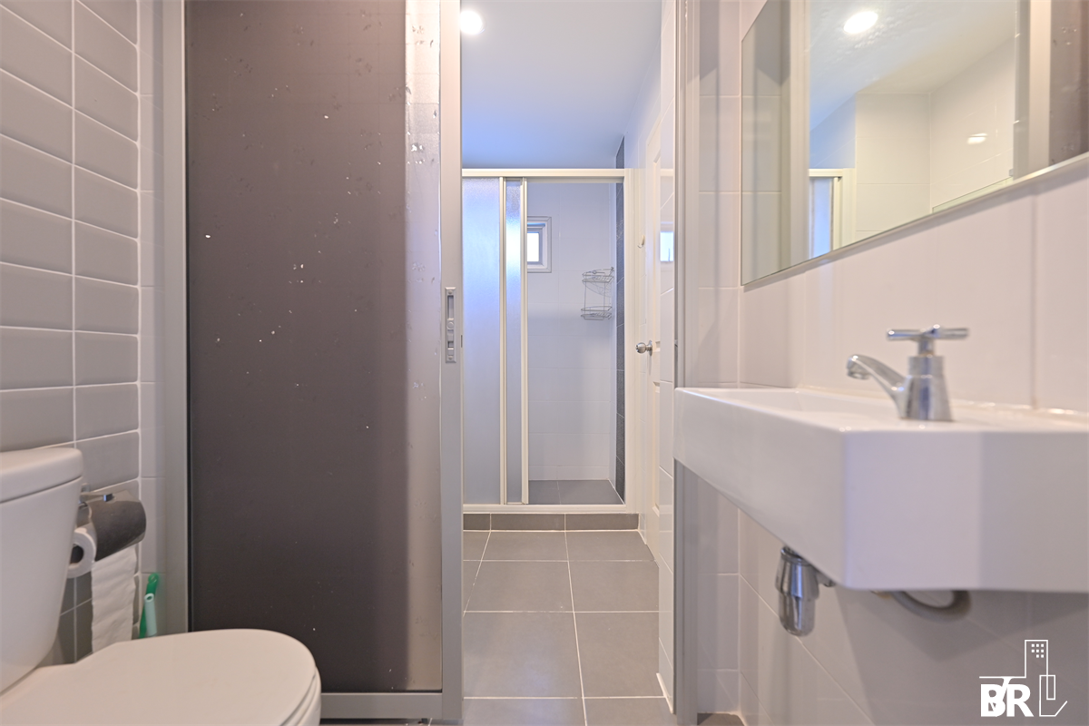 picture Luxury Condo at Special Price Aspire Rama 9 near MRT Rama 9 Station - 7/10