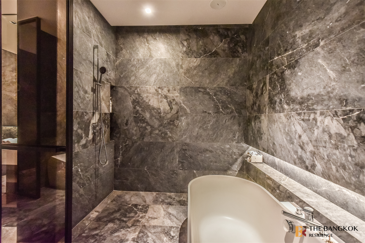 picture Banyan Tree Residence Riverside Bangkok  Luxury Condo Ready to Move-in at the Best Location - 1/10