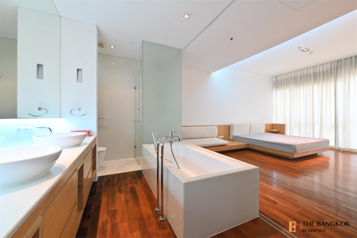 picture Domus 16,18 near BTS Asok The Privilege of Luxury in an Economic Hub Location - 7/10